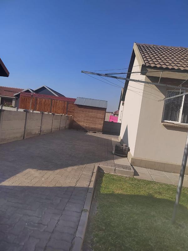 3 Bedroom Property for Sale in Rustenburg Central North West